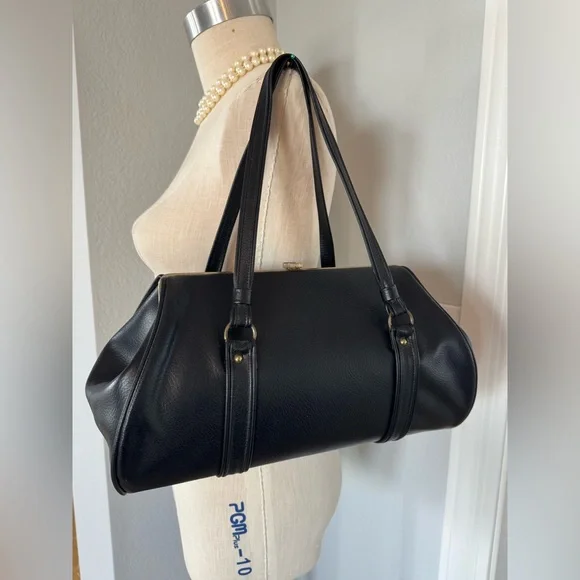 1960s Extra Large Black Snap Closure Shoulder Bag - Picture 13 of 13